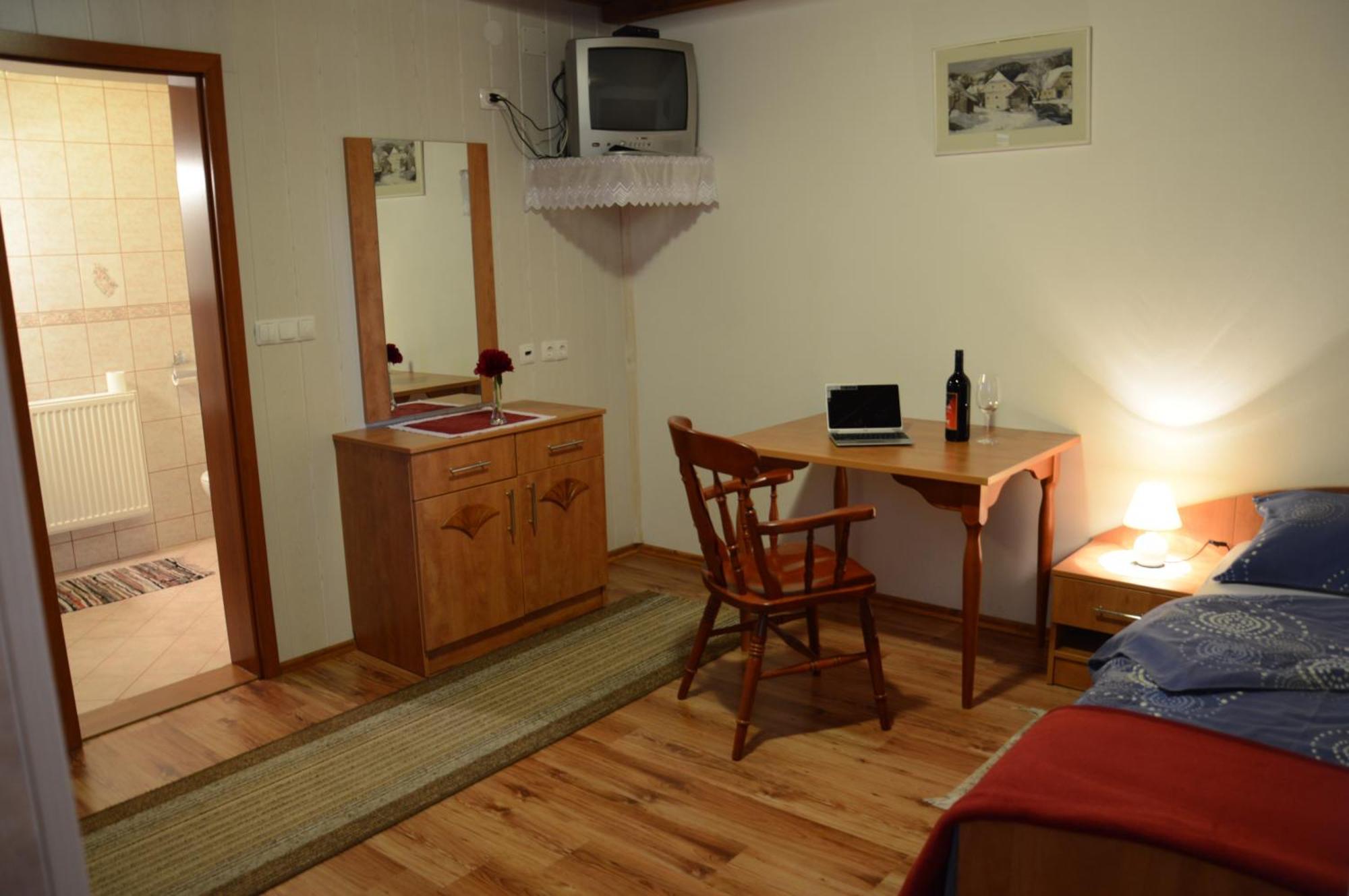 Apartmens And Rooms Sostar Церкно Номер фото